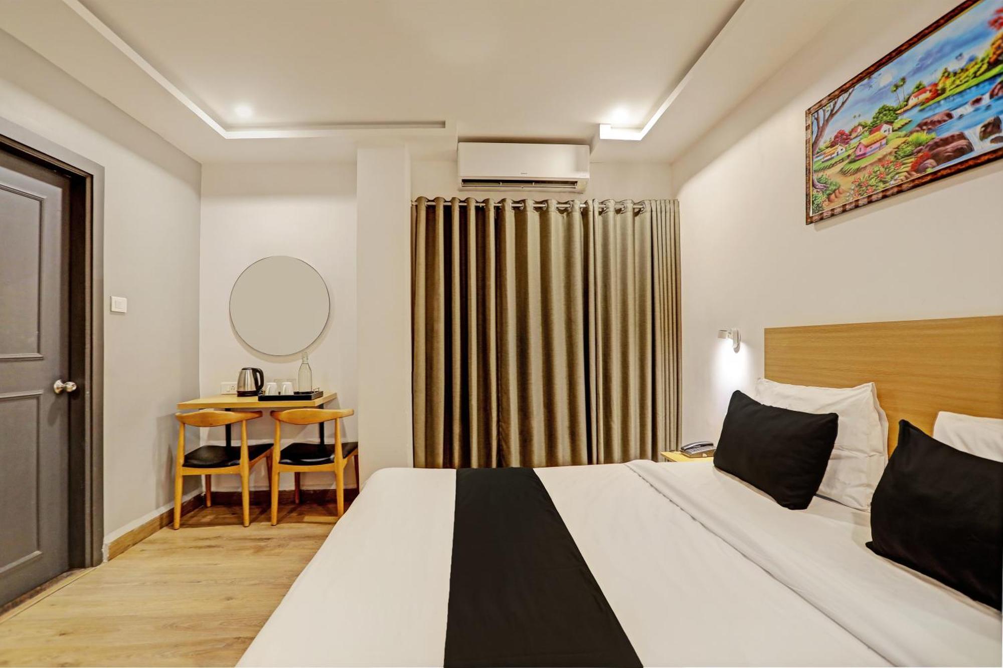 Super Townhouse Swain Heritage Bhubaneswar Exterior photo