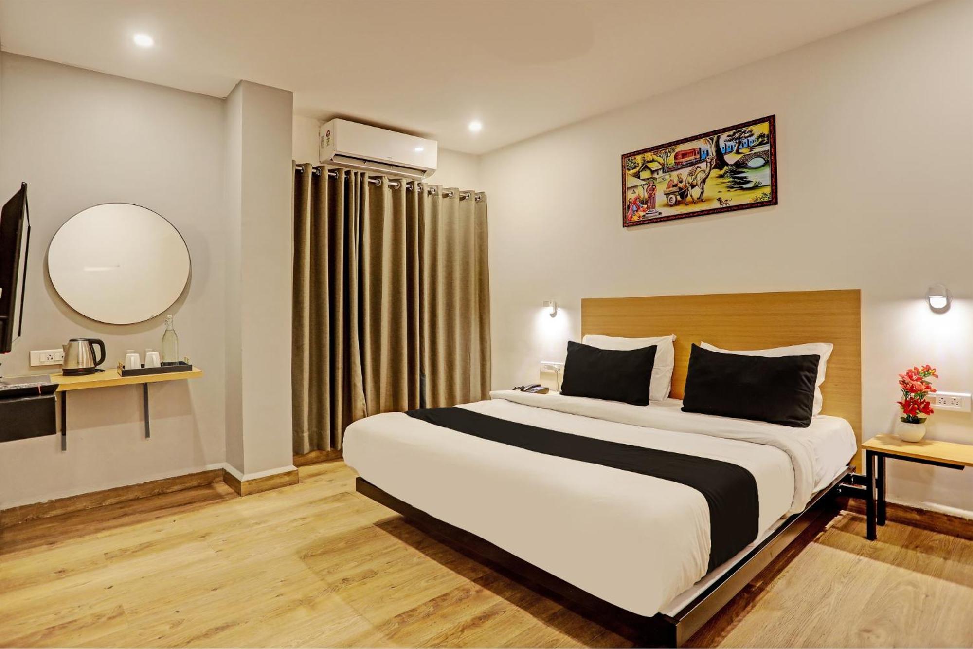 Super Townhouse Swain Heritage Bhubaneswar Exterior photo